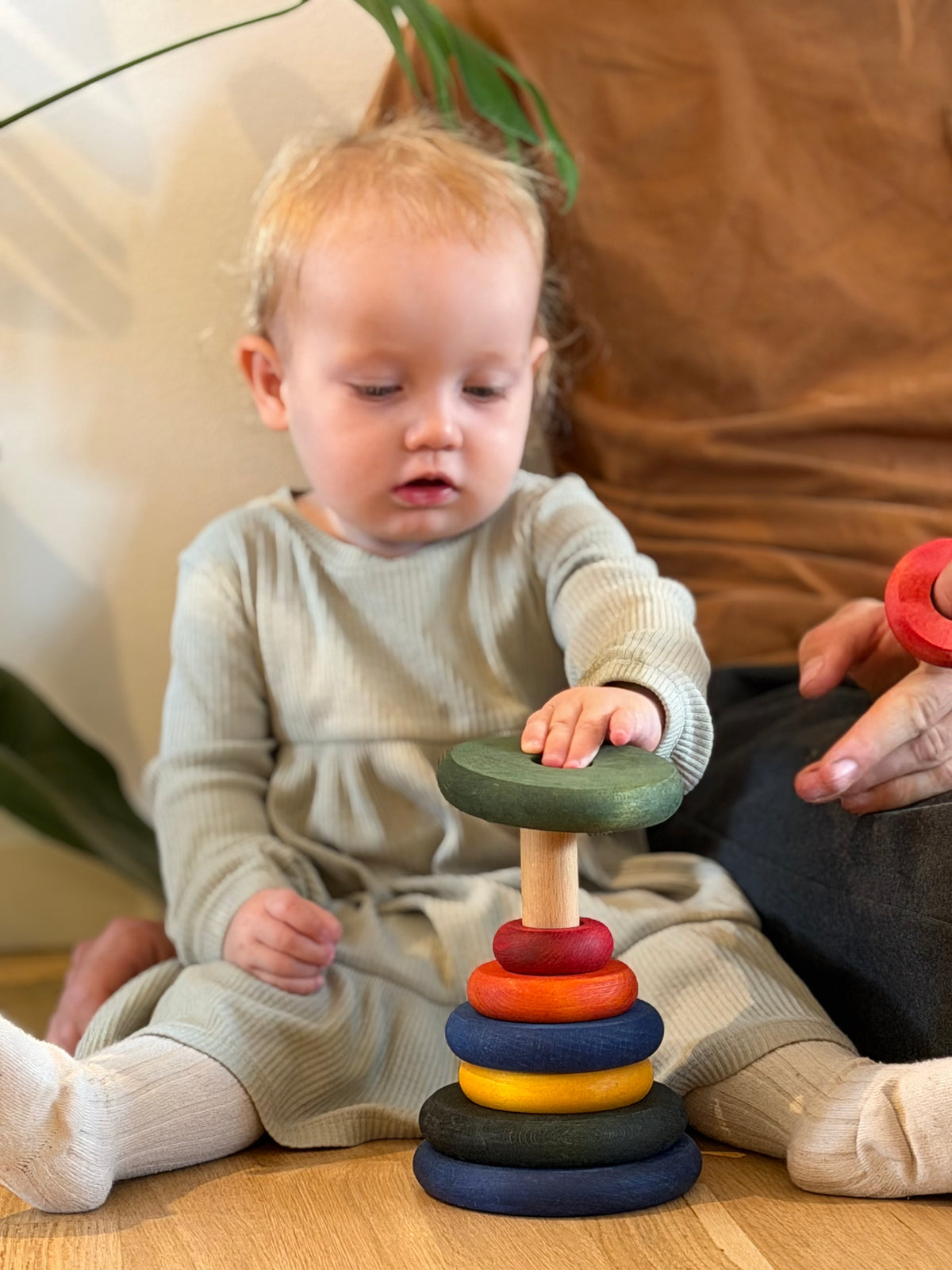 Montessori Stabletårn - Rund Regnbuepyramide